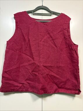 Cut Loose Sleeveless Linen Tank in Berry Red L
